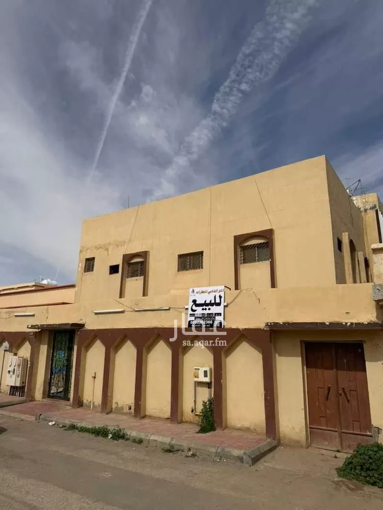 عمارة للبيع في شارع العزيزية 218, حي العزيزية, مدينة حفر الباطن, المنطقة الشرقية صورة 2