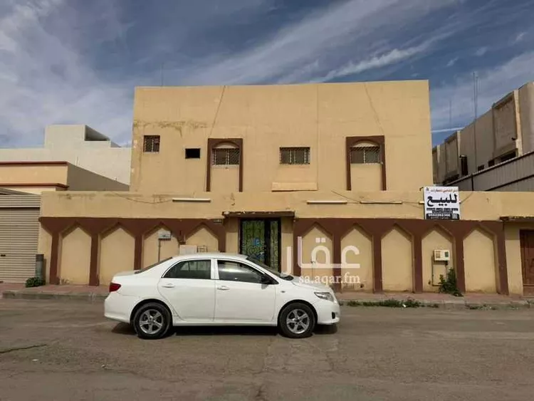 عمارة للبيع في شارع العزيزية 218, حي العزيزية, مدينة حفر الباطن, المنطقة الشرقية