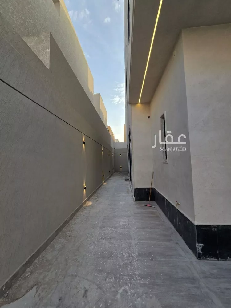 فيلا للبيع في شارع محمد الحليبي, حي العارض, مدينة الرياض, منطقة الرياض 11