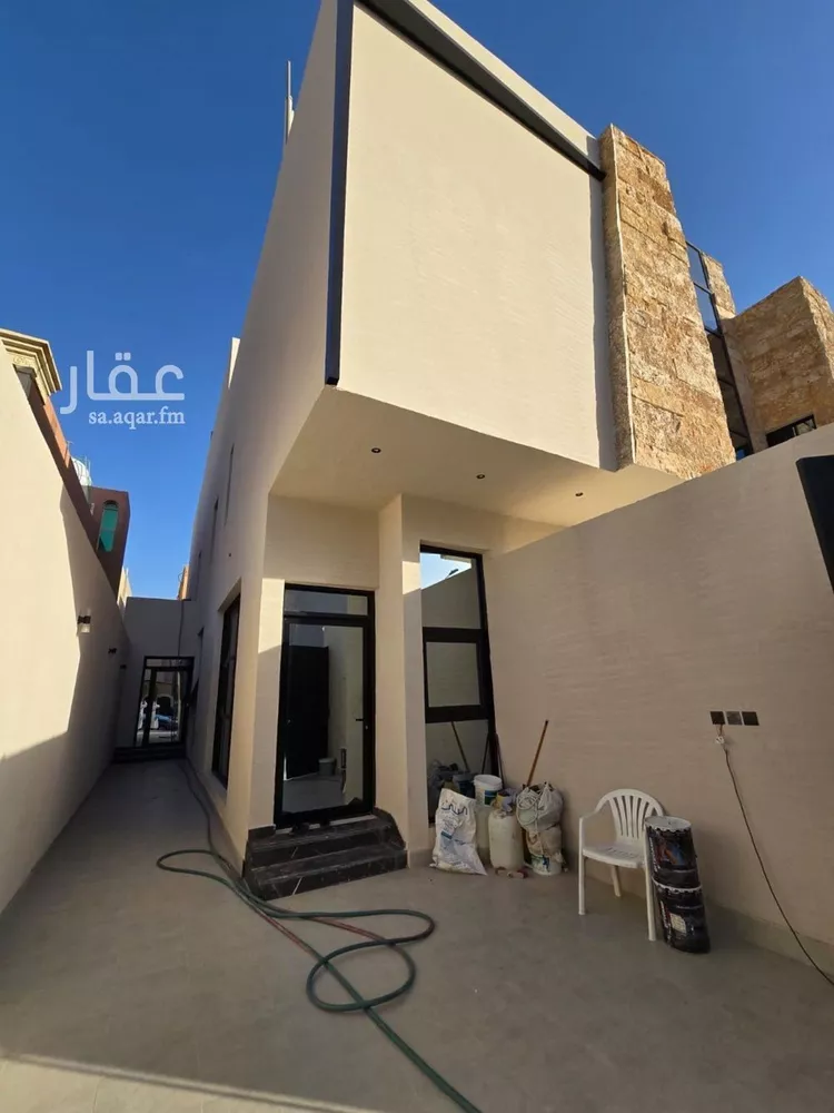 دور للبيع في شارع طريق الملك عبدالله بن عبدالعزيز, حي إشبيلية, مدينة الرياض, منطقة الرياض صورة 5