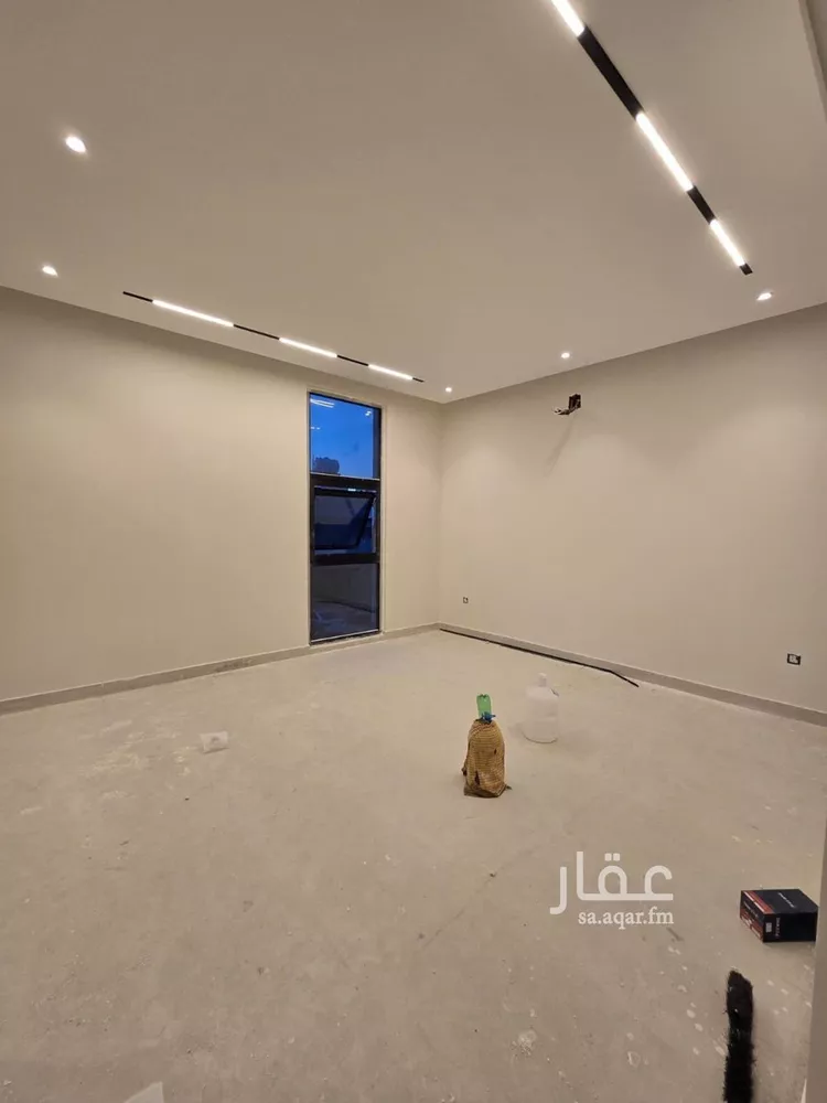 Floor for Sale in Riyadh King Faisal 7