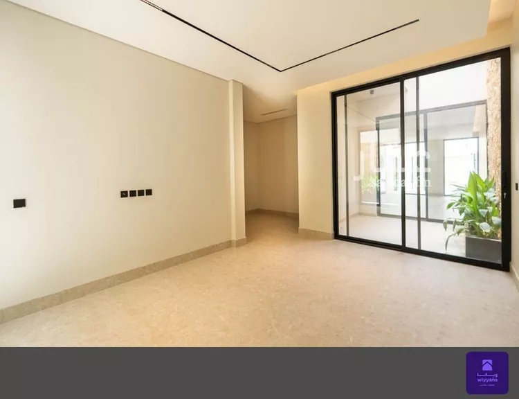 Floor for Sale in Riyadh Al Aqiq 18