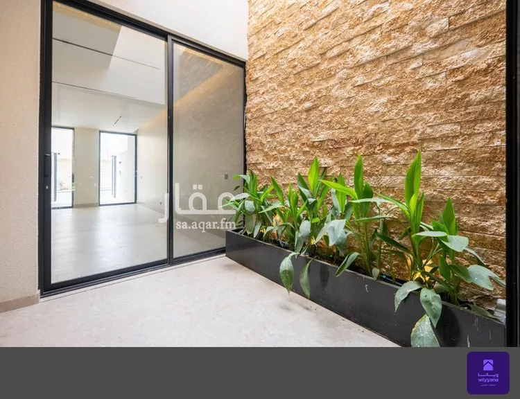 Floor for Sale in Riyadh Al Aqiq 21