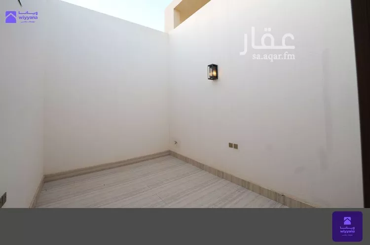دور للبيع في شارع الحرملية, حي الملقا, مدينة الرياض, منطقة الرياض 7