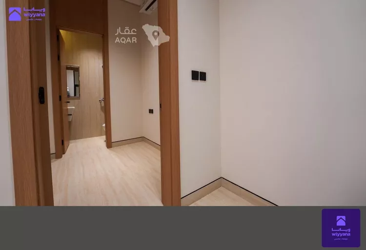 Floor for Sale in Riyadh Al Qirawan 11