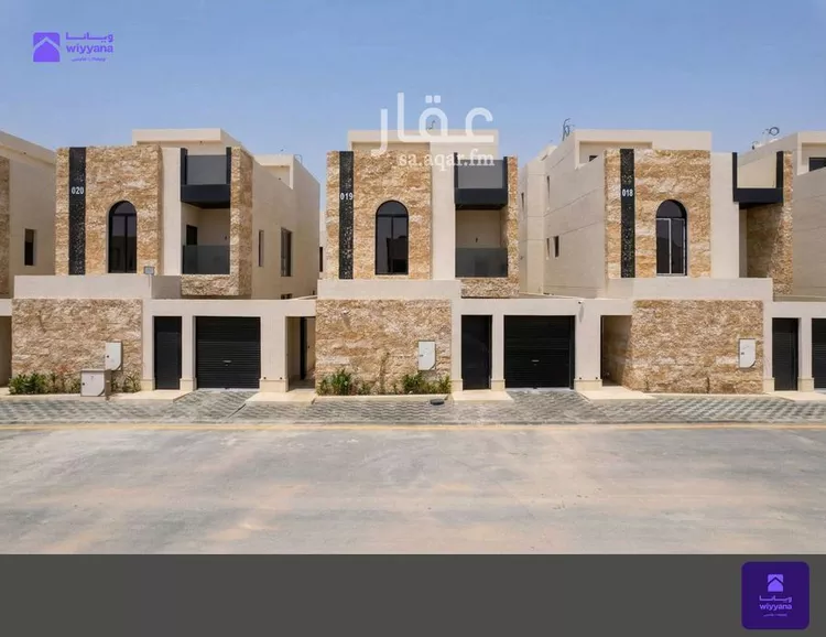 فيلا للبيع في شارع ابي حسن علي الجرجاني , حي الرمال, مدينة الرياض, منطقة الرياض 1 صورة