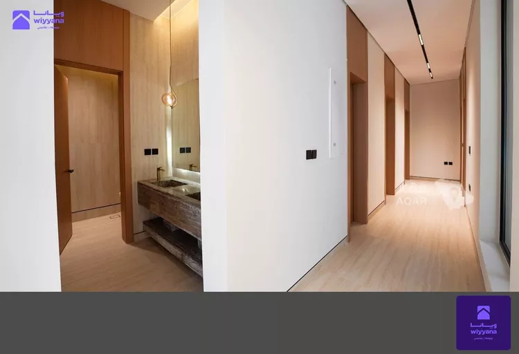 Floor for Sale in Riyadh Al Qirawan 16