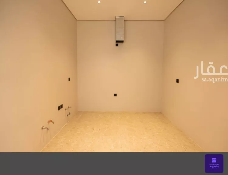 Floor for Sale in Riyadh Al Aqiq 9