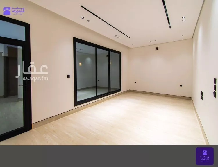 دور للبيع في شارع المنيني, حي السعادة, مدينة الرياض, منطقة الرياض 17