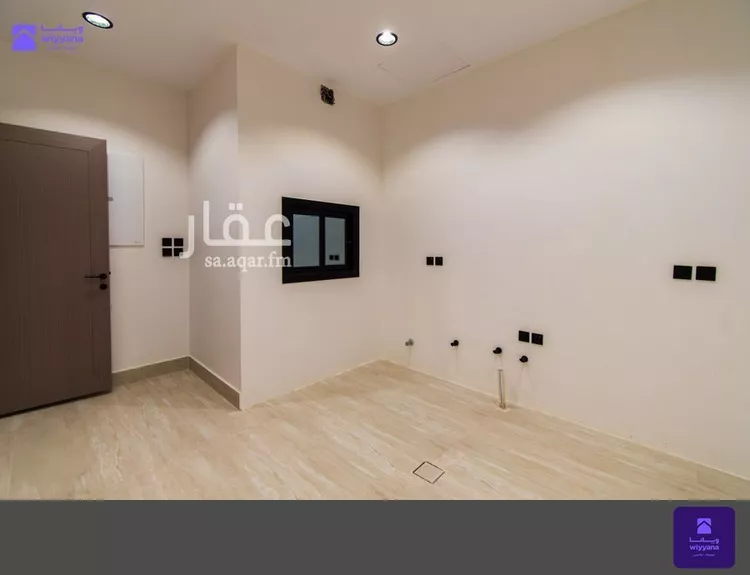 دور للبيع في شارع المنيني, حي السعادة, مدينة الرياض, منطقة الرياض 18