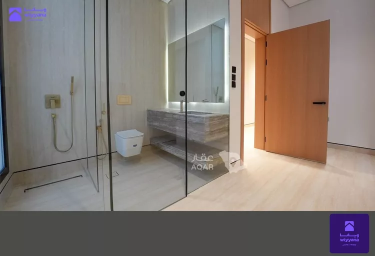 Floor for Sale in Riyadh Al Qirawan 13