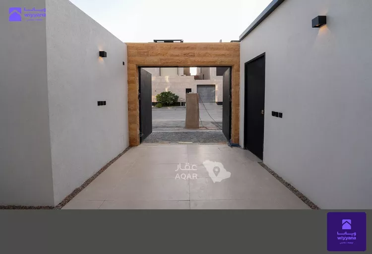 Floor for Sale in Riyadh Al Qirawan 3