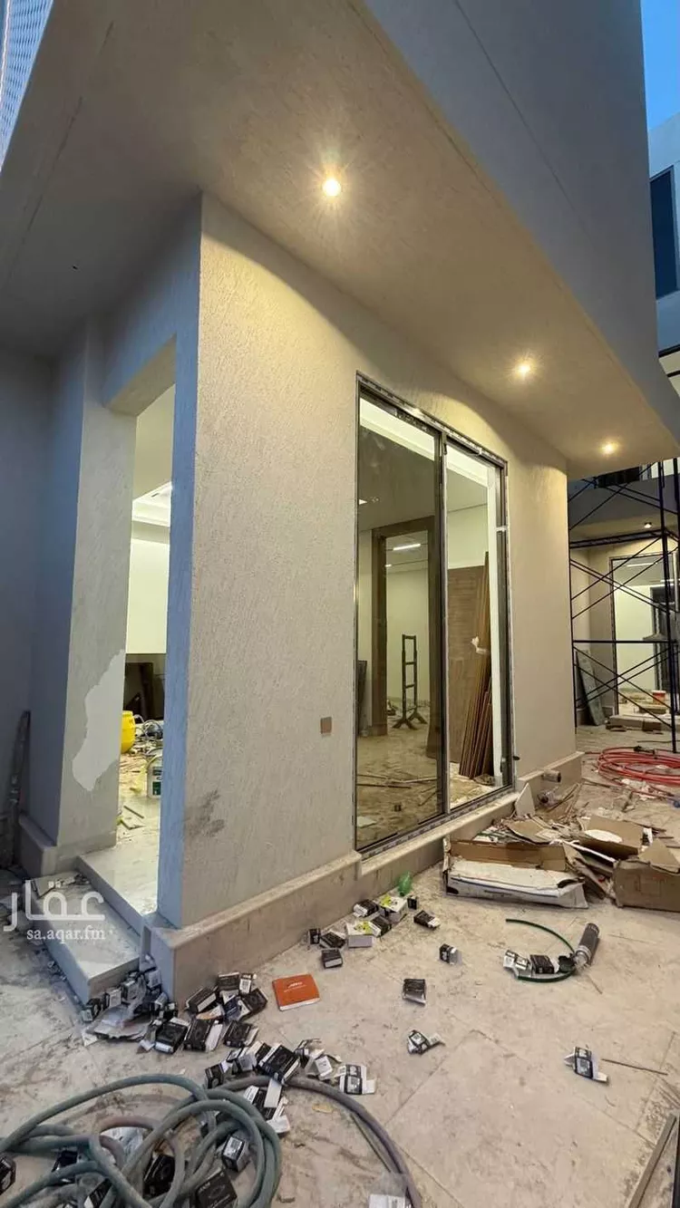 فيلا للبيع في شارع أبي نزار الصنعاني اليمني, حي المهدية, مدينة الرياض, منطقة الرياض 9