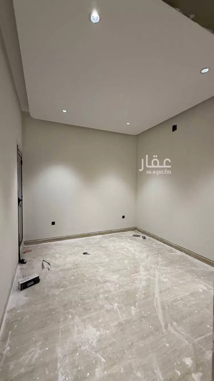 فيلا للبيع في شارع أبي زرعة الهمذاني, حي المهدية, مدينة الرياض, منطقة الرياض 11