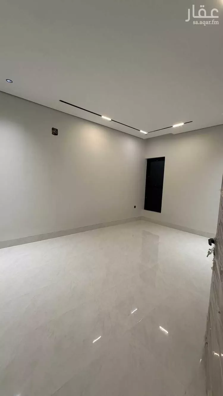 فيلا للبيع في شارع أبي نزار الصنعاني اليمني, حي المهدية, مدينة الرياض, منطقة الرياض 16
