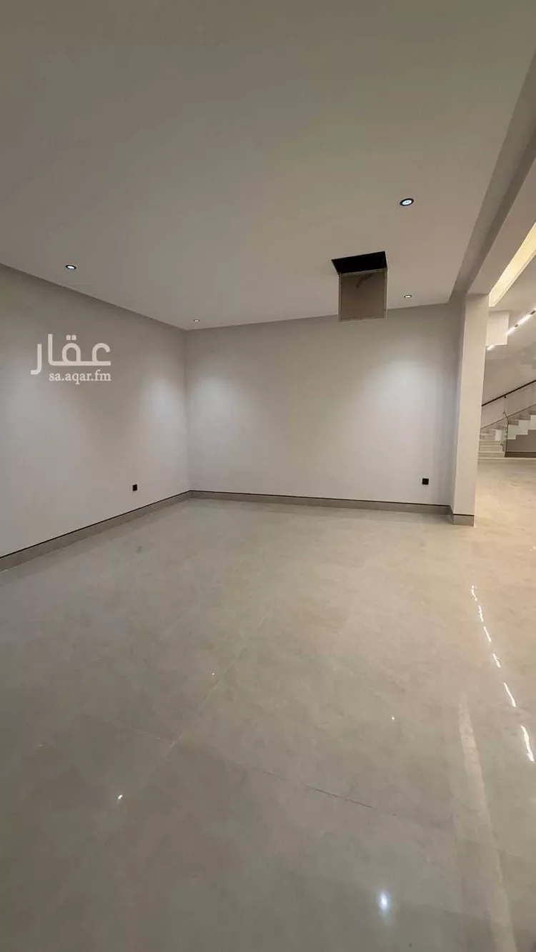 فيلا للبيع في شارع ابن صدقة الغرافي, حي المهدية, مدينة الرياض, منطقة الرياض 14