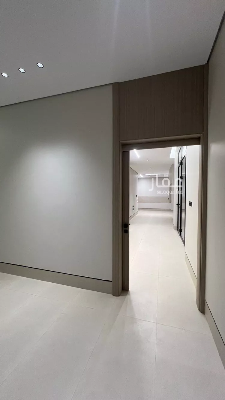 فيلا للبيع في شارع إسماعيل بن حماد, حي المهدية, مدينة الرياض, منطقة الرياض صورة 4