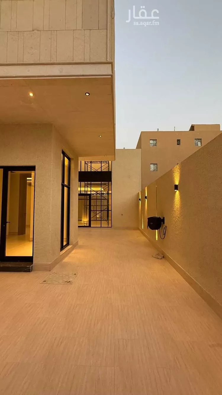 فيلا للبيع في شارع عبدالجبار بن الورد, حي المهدية, مدينة الرياض, منطقة الرياض 8