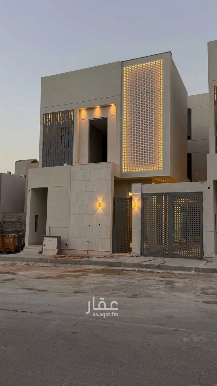 Villa for Sale in Riyadh Al Mahdiyah صورة 2