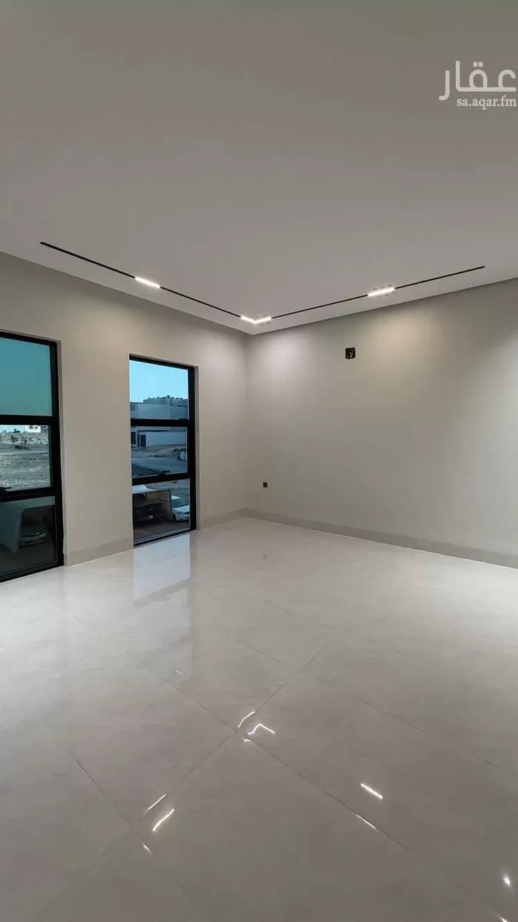 فيلا للبيع في شارع أبي نزار الصنعاني اليمني, حي المهدية, مدينة الرياض, منطقة الرياض 7