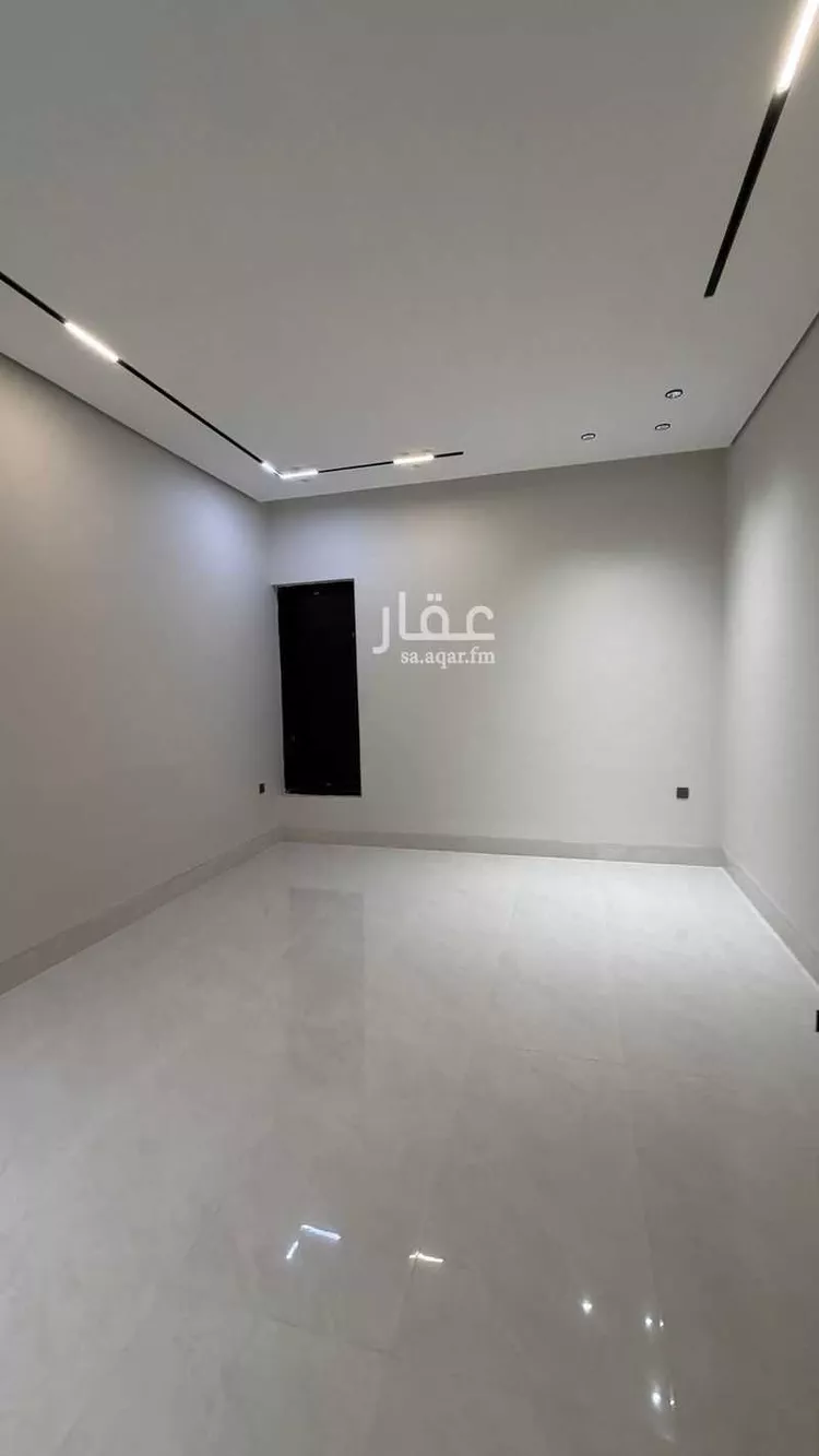 فيلا للبيع في شارع أبي نزار الصنعاني اليمني, حي المهدية, مدينة الرياض, منطقة الرياض 15