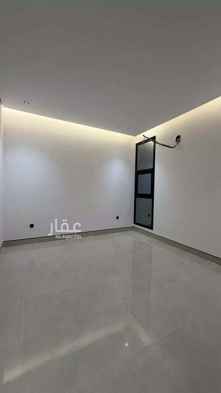فيلا للبيع في شارع ابن صدقة الغرافي, حي المهدية, مدينة الرياض, منطقة الرياض 12