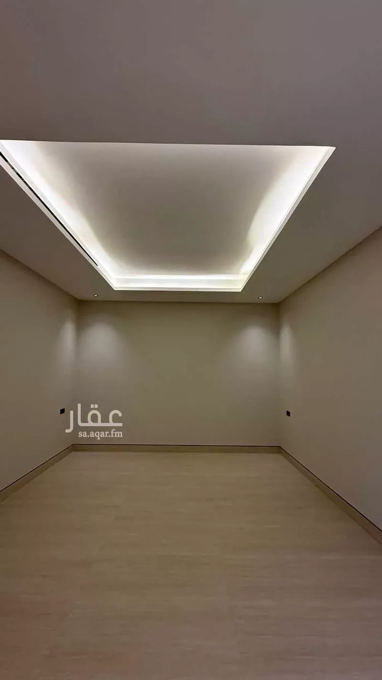 فيلا للبيع في شارع عبدالجبار بن الورد, حي المهدية, مدينة الرياض, منطقة الرياض 15