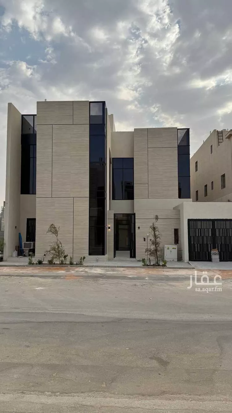 فيلا للبيع في شارع فؤاد محمد عمر توفيق, حي المهدية, مدينة الرياض, منطقة الرياض
