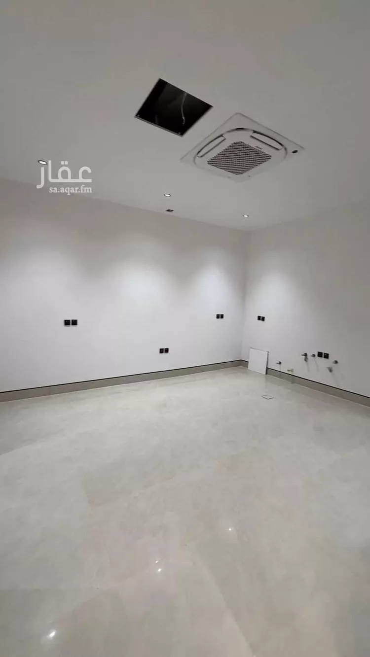 فيلا للبيع في شارع ابن صدقة الغرافي, حي المهدية, مدينة الرياض, منطقة الرياض 11