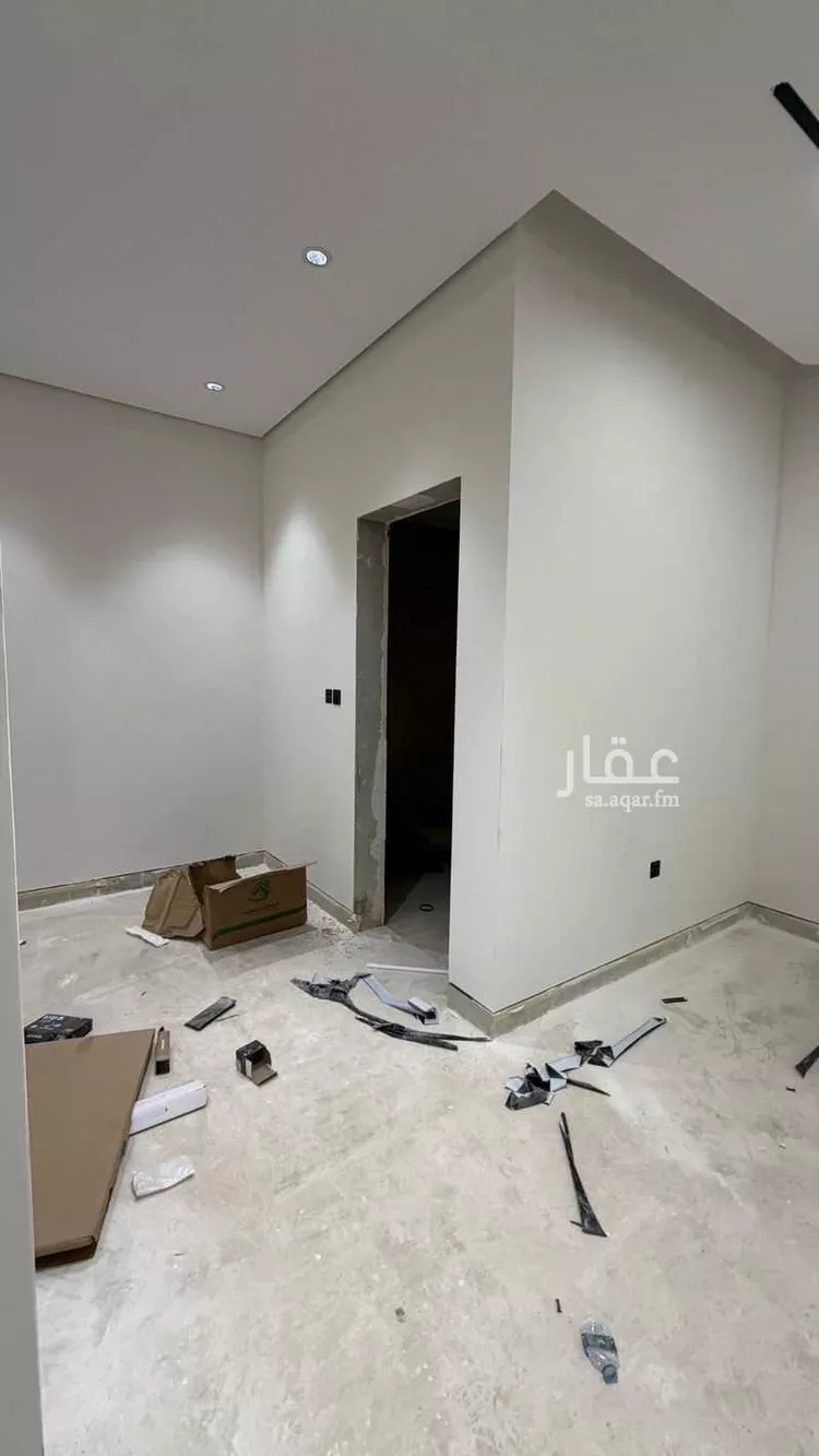 فيلا للبيع في شارع أبي زرعة الهمذاني, حي المهدية, مدينة الرياض, منطقة الرياض 18
