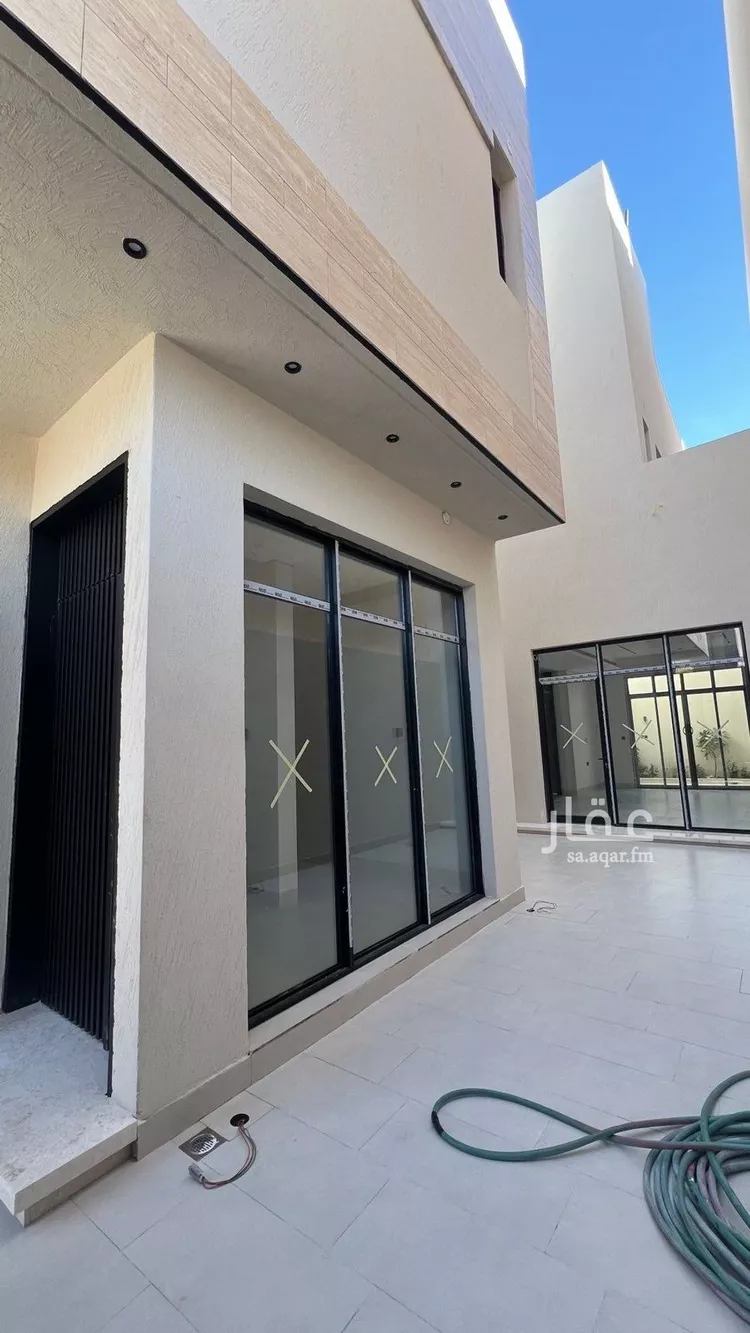 فيلا للبيع في شارع محمد بن أبي بكر القيم, حي المهدية, مدينة الرياض, منطقة الرياض صورة 4