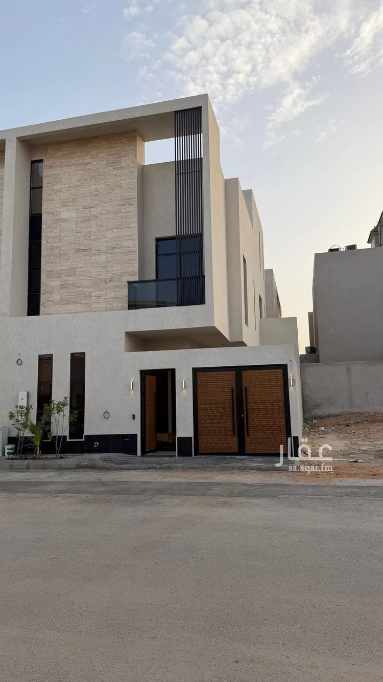 Villa for Sale in Riyadh Al Mahdiyah