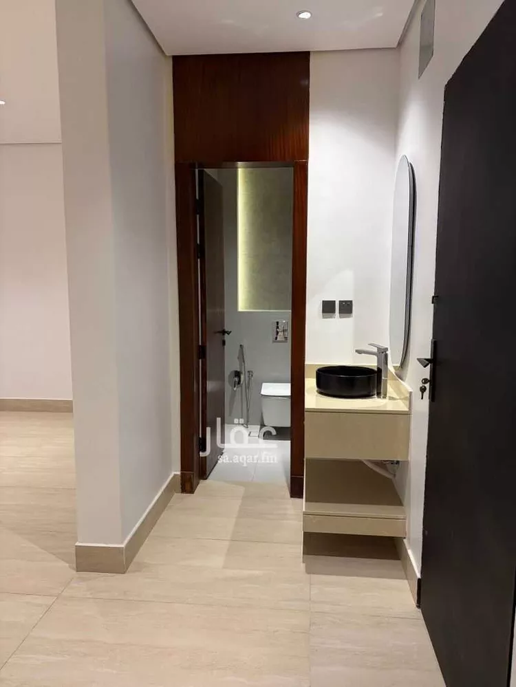 Floor for Sale in Riyadh Ash Sharq 6
