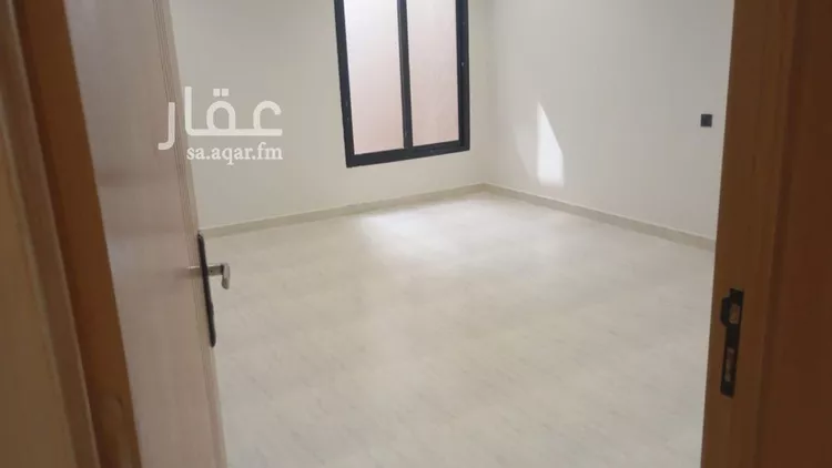 دور للبيع في شارع العزم, حي بدر, مدينة الرياض, منطقة الرياض 9