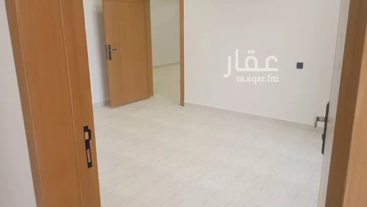 دور للبيع في شارع العزم, حي بدر, مدينة الرياض, منطقة الرياض 8