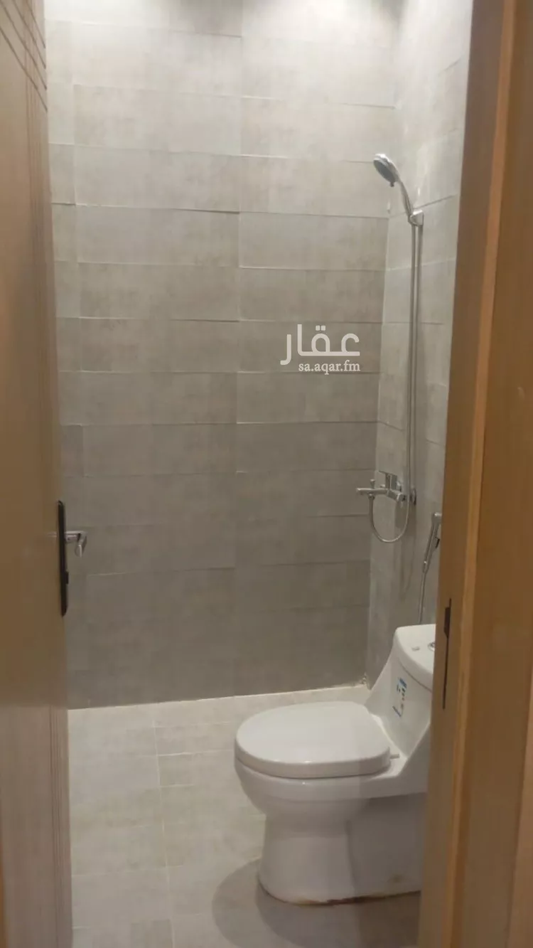 دور للبيع في شارع العزم, حي بدر, مدينة الرياض, منطقة الرياض 7