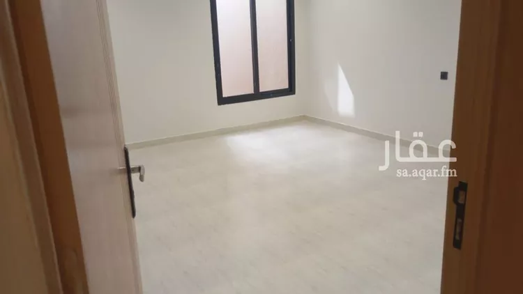 دور للبيع في شارع العزم, حي بدر, مدينة الرياض, منطقة الرياض 9