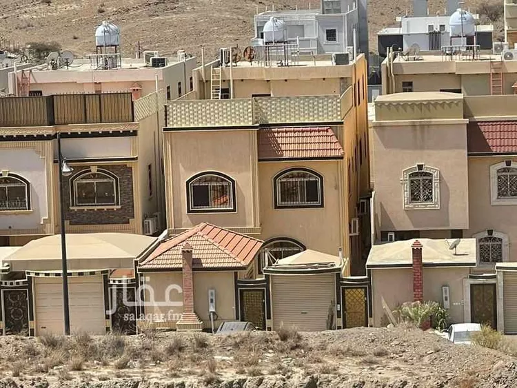 فيلا للبيع في شارع دار المسجد, حي الغدير, مدينة أبها, منطقة عسير