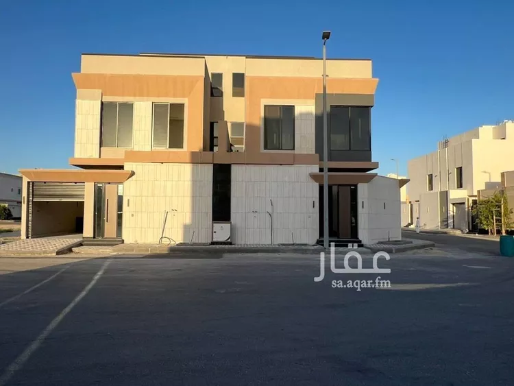 فيلا للبيع في شارع ام الهوشان, حي الصواري, مدينة الخبر, المنطقة الشرقية 1 صورة
