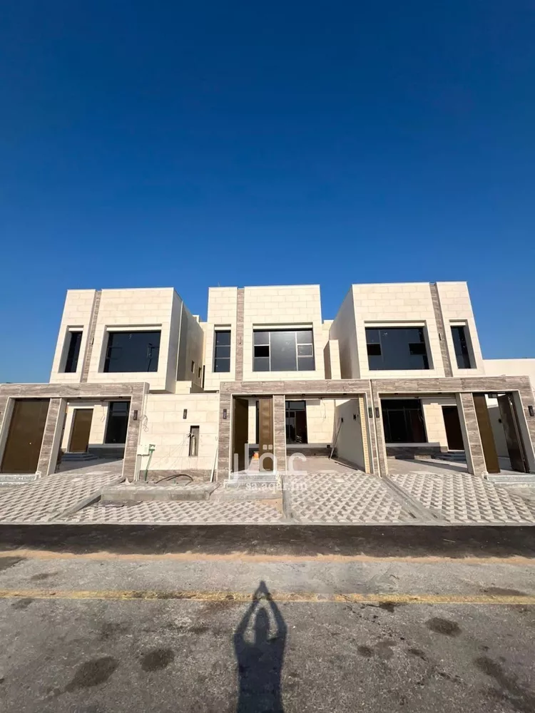 فيلا للبيع في شارع عبدالرحمن ابن كعب الانصاري, حي اللؤلؤ, مدينة الخبر, المنطقة الشرقية صورة 2