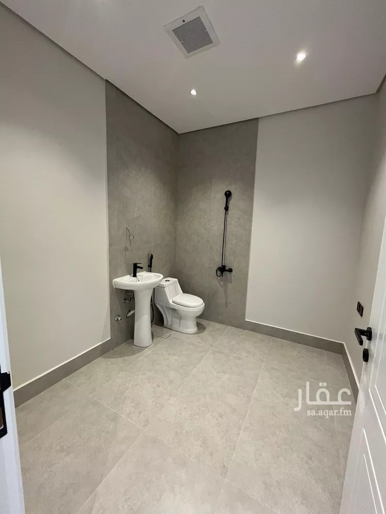 Floor for Rent in Riyadh An Narjis 11