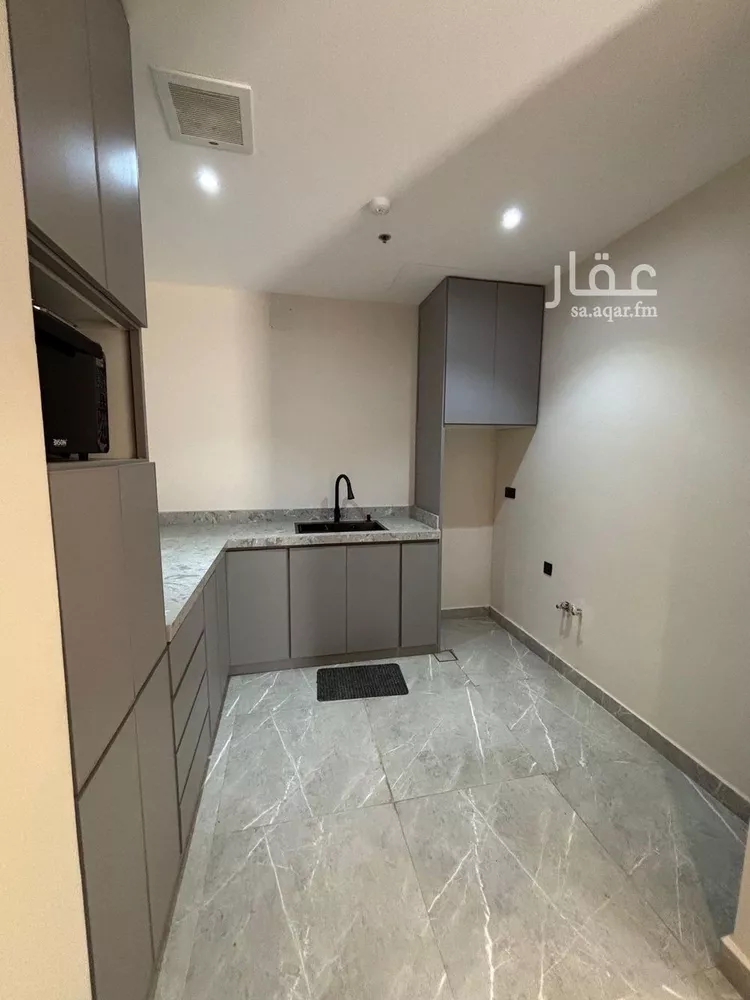 شقة للإيجار في شارع إبراهيم بن نغيمش, حي العقيق, مدينة الرياض, منطقة الرياض صورة 3