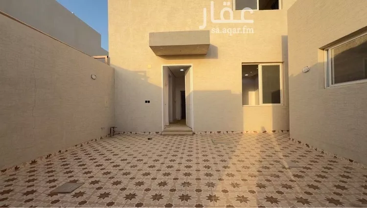 فيلا للبيع في شارع سلمة الأنصاري, حي الشفاء, مدينة عنيزة, منطقة القصيم صورة 2