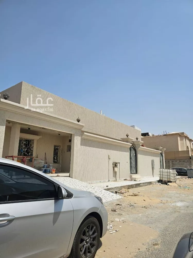 Floor for Sale in Dammam King Fahd
