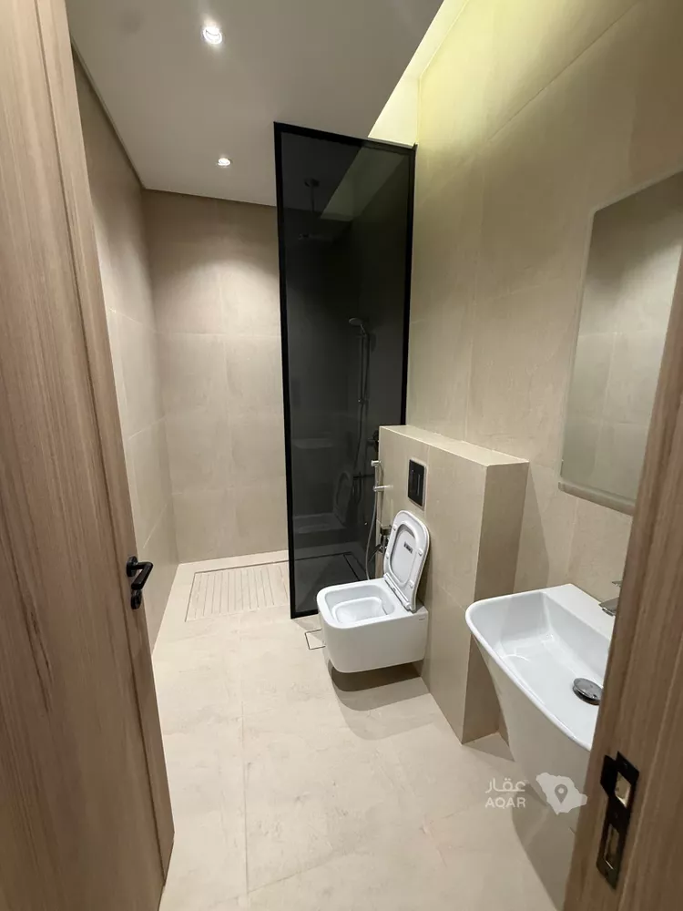 Floor for Rent in Riyadh Al Yasmin 14