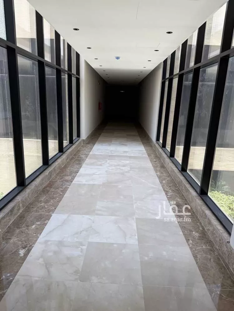 عمارة للإيجار في شارع سعود بن عبدالعزيز بن محمد الفرعي, حي النزهة, مدينة الرياض, منطقة الرياض صورة 2