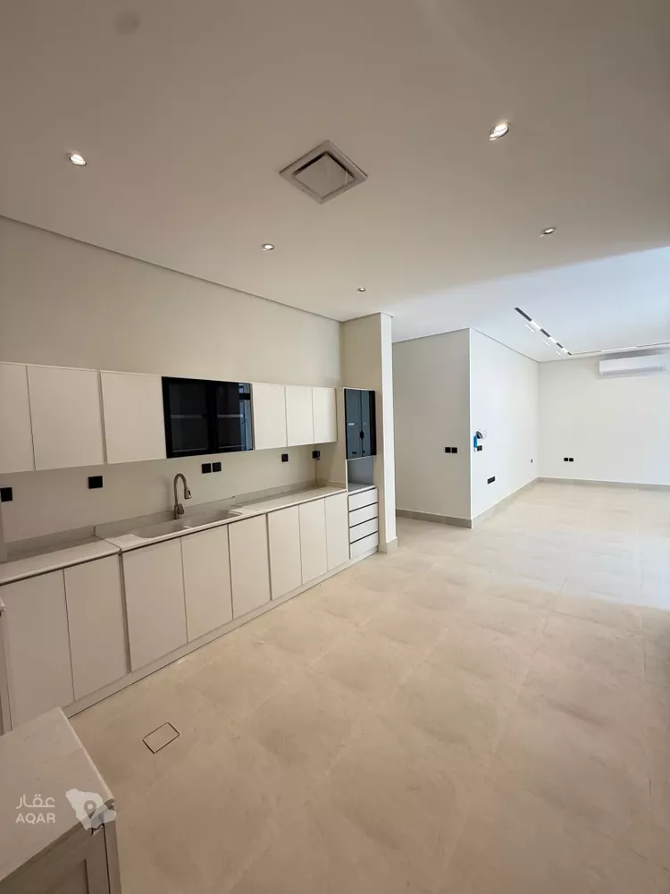 Floor for Rent in Riyadh Al Yasmin 7
