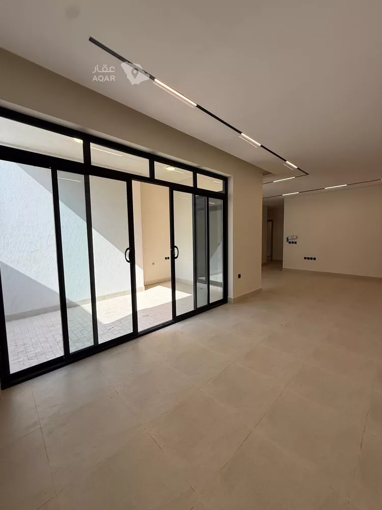 Floor for Rent in Riyadh Al Yasmin 4