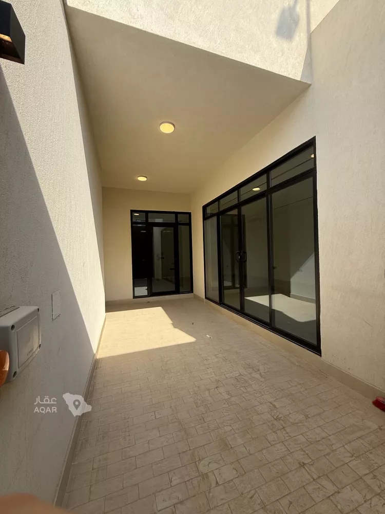 Floor for Rent in Riyadh Al Yasmin 2