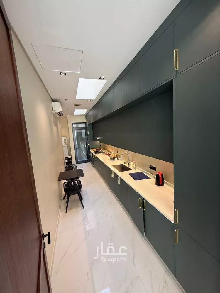 فيلا للبيع في شارع إبراهيم فطاني, حي القيروان, مدينة الرياض, منطقة الرياض 7